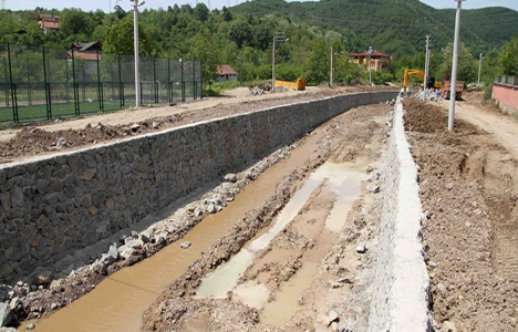 Kartepe Eşme'de 2 derenin ıslah çalışmaları başladı!