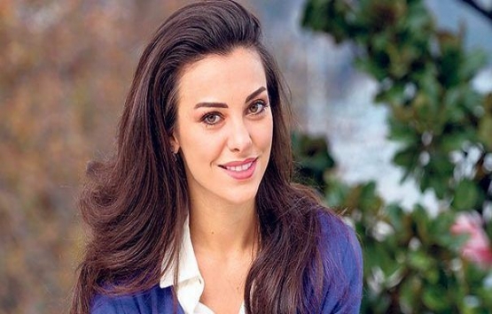 Tuvana Türkay Londra’dan ev aldı!