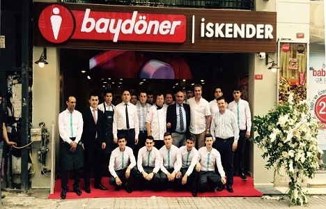 Baydöner 93.mağazasını İstiklal Caddesi'nde açtı!