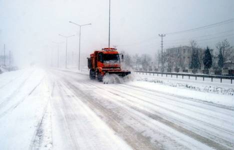  Kar yağışı nedeniyle Ardahan-Şavşat ve Erzurum-Ağrı karayolu ulaşıma kapandı!