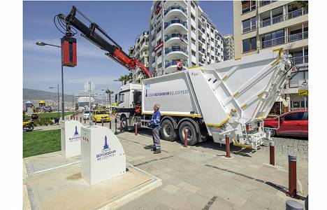 İzmir Kıyı Tasarımı Projesi kapsamında çöp konteynerleri yerin altına alındı!