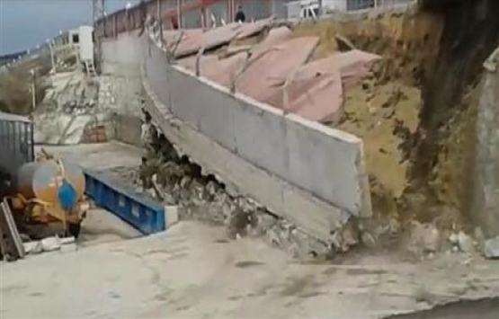 Çorum da küçük sanayi sitesinin istinat duvarı çöktü!