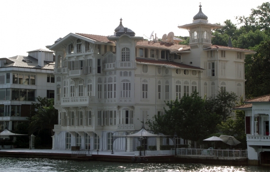 Bu dizilerde başrolde yalılar var!