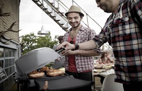 Weber Stephen ile her koşulda barbekü yapabilmenize olanak sağlıyor!