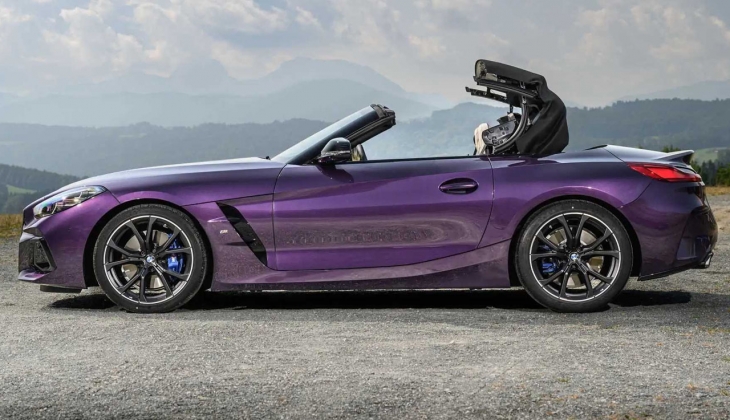 Açık tavanlı otomobil BMW Z4 Roadster bayilerde!