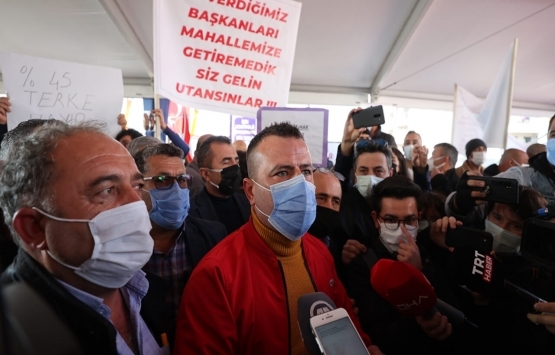 İzmir Örnekköy imar planları için pankartlı tepki!