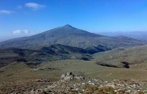 Sivas Yıldız Dağı'na 40 yamaç evi inşa edilecek!