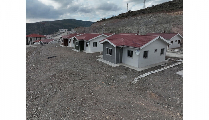 İzmir de heyelandan etkilenen 34 ailenin evleri tamamlandı!