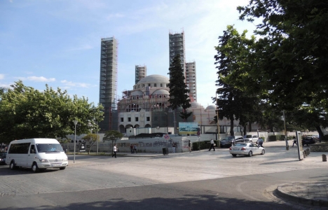 Arnavutluk Namazgah Camii 2018'de açılacak!