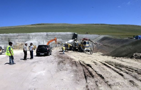 Ardahan'daki Mozaret Tüneli'nin inşaatı başladı!
