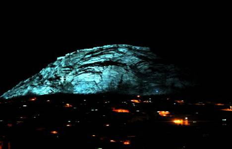 Karahisar Kalesi son teknolojiyle aydınlatıldı!