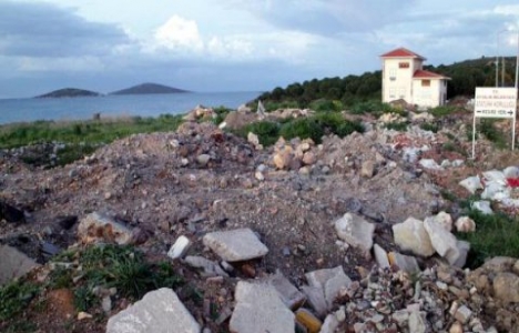 Balıkesir Cunda Adası'na inşaat atıkları mı dökülüyor?