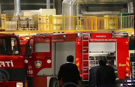 Sakarya'da fabrika yangını!