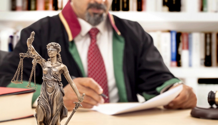 Yüz binlerce avukatı ilgilendiren karar Resmi Gazete’de yayımlandı! Hangi imkanlardan yararlanılacak