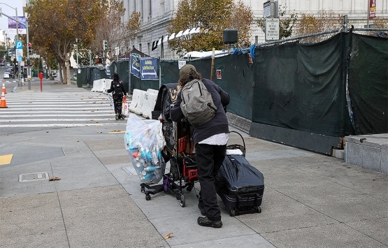 San Francisco'da koronavirüsle zirve yapan evsizlik krizi çözülemiyor!
