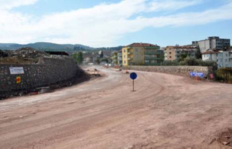 Karamürsel-İznik yolu genişletiliyor!