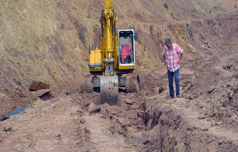 Kocaeli Üniversitesi İlahiyat Fakültesi inşaatında çökme: 1ölü 1 yaralı!