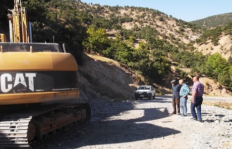 Manisa Demirci'nin yolları genişletiliyor!