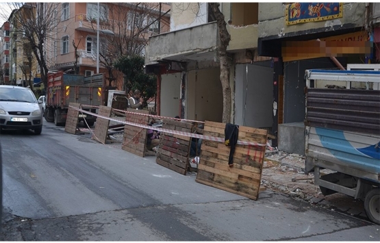 Avcılar’daki tedbirsiz yıkım tehlike oluşturuyor!