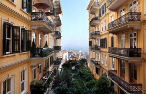 Engincan Ural a Tarihi Doğan Apartmanı ndaki komşularından uyarı!