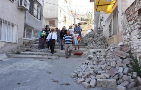 Konak Selçuk Mahallesi'nde merdiven tepkisi!