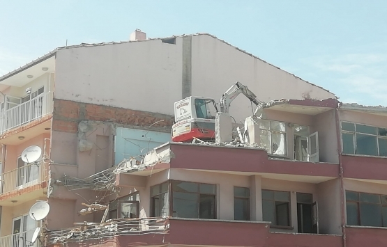 Çanakkale de belediye kavşağındaki inşaat endişe yaratıyor!