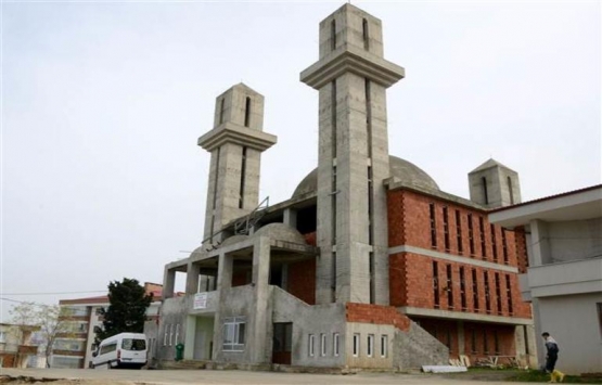 Trabzon daki kiliseye benzeyen camide inşaat durdu!
