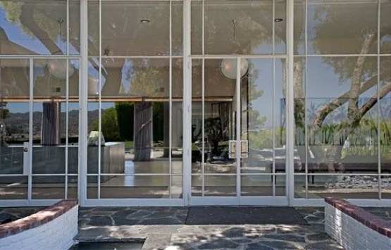 Frank Sinatra nın Los Angeles taki evi 125 milyon dolara satışa çıktı!