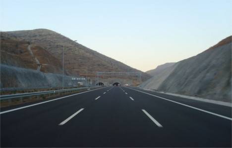 Tebriz-Bezirgan otobanını Türk inşaat şirketi Bergiz yapıp işletecek!