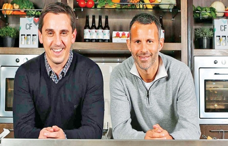 Ryan Giggs ve Gary Neville Manchester'daki binalarını evsizlere tahsis etti!