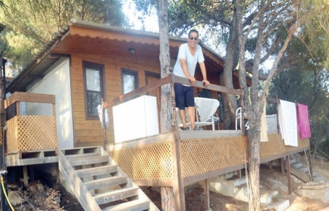 Şarkıcı Ege Bodrum da ağaçtan ev yaptırdı!