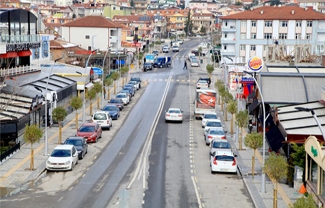 Sakarya Kafeler Caddesi'ndeki yenileme çalışmalarına tam not!