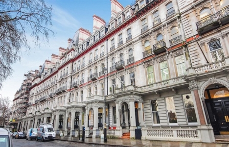 İşte Londra'da 102 milyon TL'ye emlak sitesinde satılan malikane!