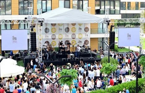 Istwest'te yaza merhaba konseri düzenlendi!