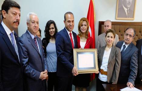 Hüseyin Sözlü Sabancı ailesini Adana'ya yatırıma davet etti!