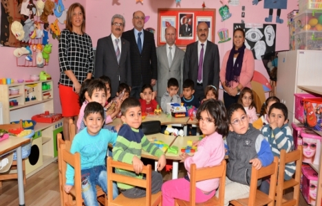 Tanyer İnşaat Narlıdere'deki anaokulunu yeniledi!