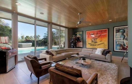 Alacağı ev eski erotik film seti çıkınca vazgeçti!