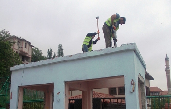 Kocaeli Akçakoca'da tehlike saçan binalar yıkılıyor!