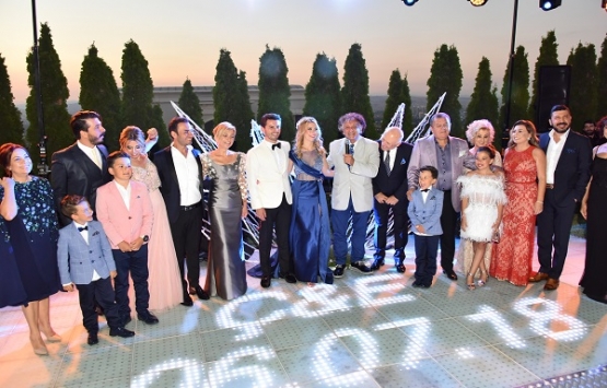 Efe Bezci ile Çağla Baykam nişanlandı!