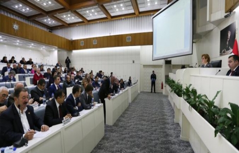 İzmir Konak'taki iki tarihi yapı ayağa kalkacak!