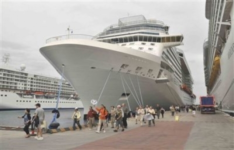 Antalya'ya kruvaziyerle 170 binin üzerinde yolcu geldi!