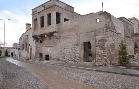 Melikgazi'de 2 yılda 19 tarihi eser onarıldı!