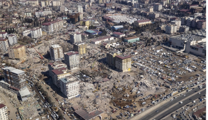 İstanbul da kaç binanın deprem riski var? Büyük depremde kaç bina ağır hasar görecek? İlçe ilçe açıklandı!