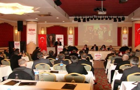 Türkiye Tüm Emlak Müşavirleri Federasyonu Anıtkabir'i ziyaret etti!