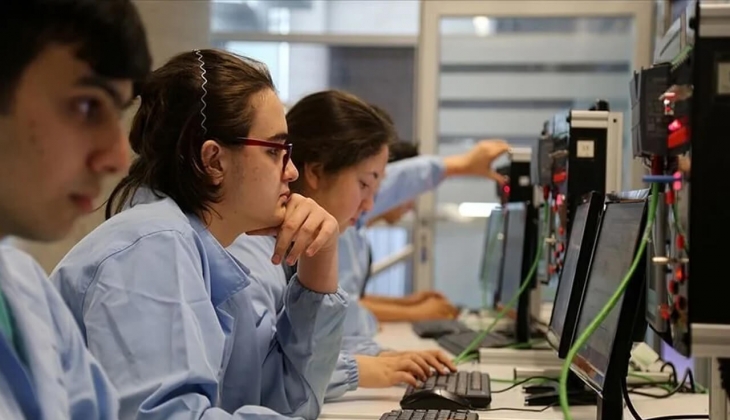 Meslek liseleri para basıyor! 2 milyar 357 milyon lira gelir elde edildi!