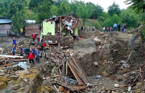 Sel sonrası 3 şehirde 970 konut yıkılacak!