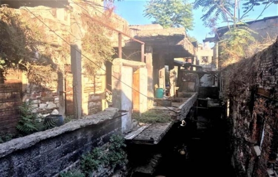 Karaköy deki Yelkenciler Han bakımsızlıktan yıkılıyor!