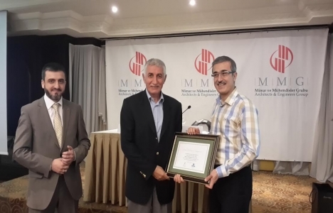 Mimar Mühendisler Grubu, Uyumsoft’a teşekkür plaketi verdi!