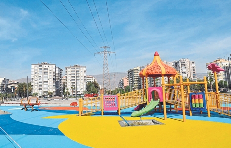 İzmir'de yüksek gerilim hattı altına yapılan parka tepki!