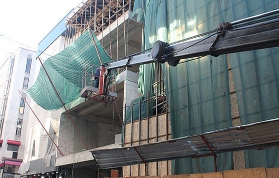 İzmit Kızılay İş Merkezi'nde yıkım başladı!